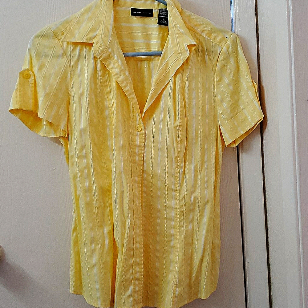 New York & Company button up shirt